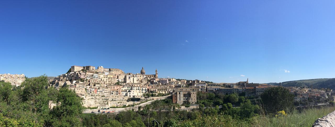 Le Fioriere Affittacamere E Casa Vacanze Ragusa Kültér fotó